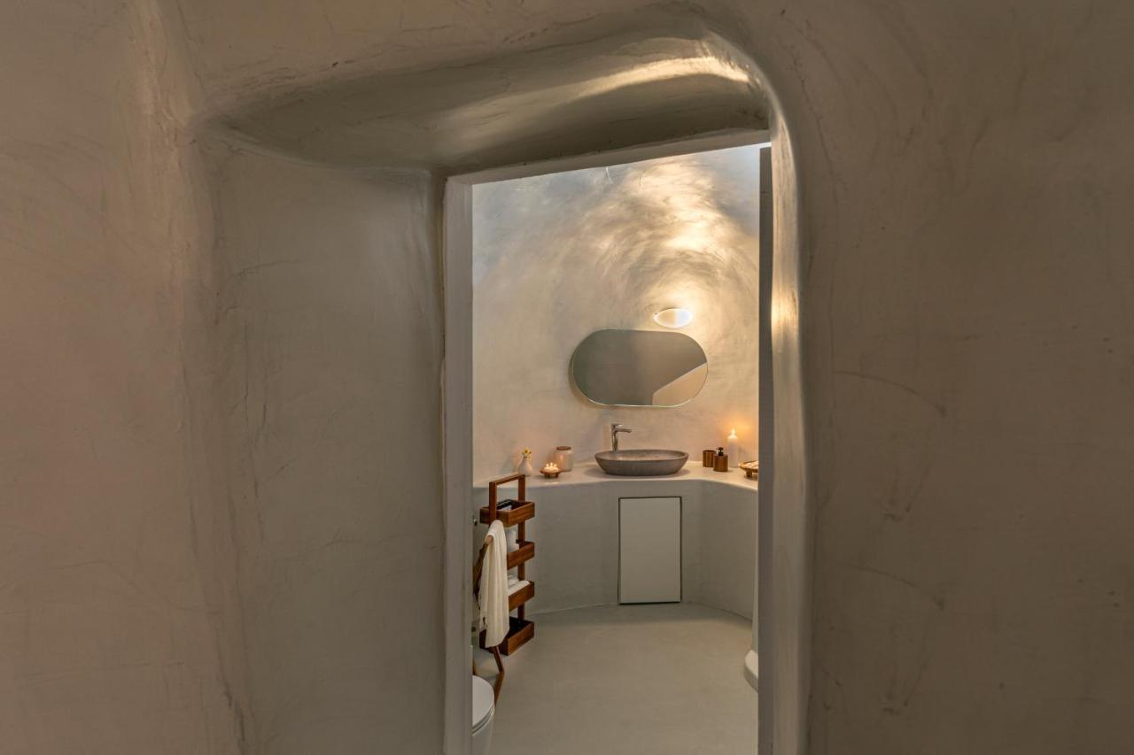 White Cave By Caldera Houses Oia  Exterior photo